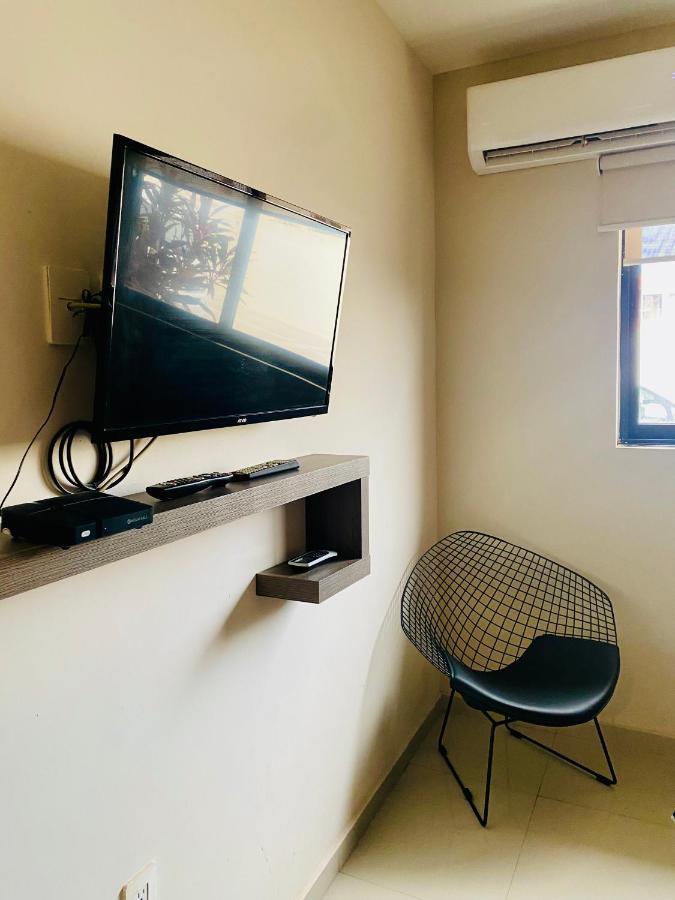 Departamento Muy Cerca De La Playa En Condominios La Paz 마사틀란 외부 사진